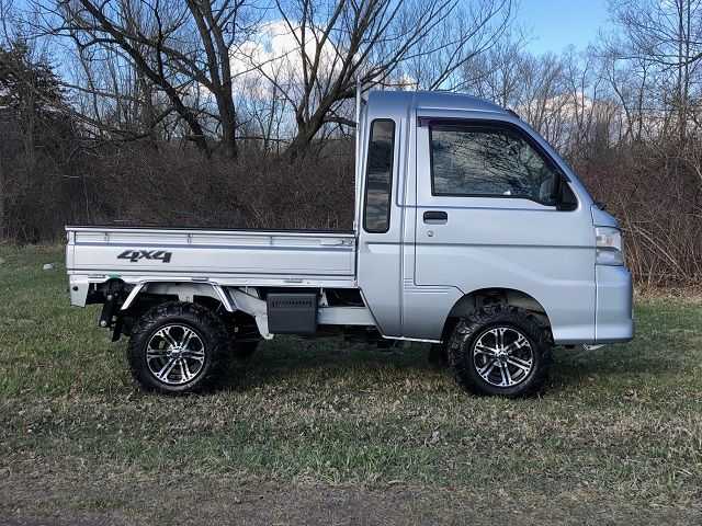 Tiny Titans: Japanese Mini Trucks for Sale on Craigslist