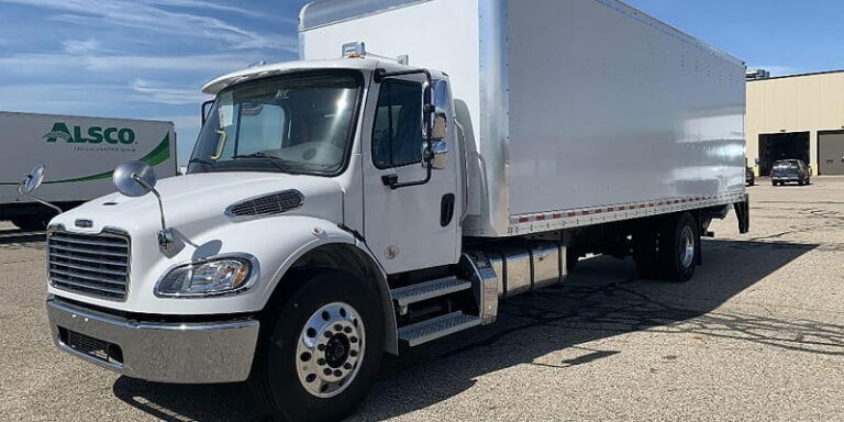 Used Box Trucks: Know the Benefit Here!