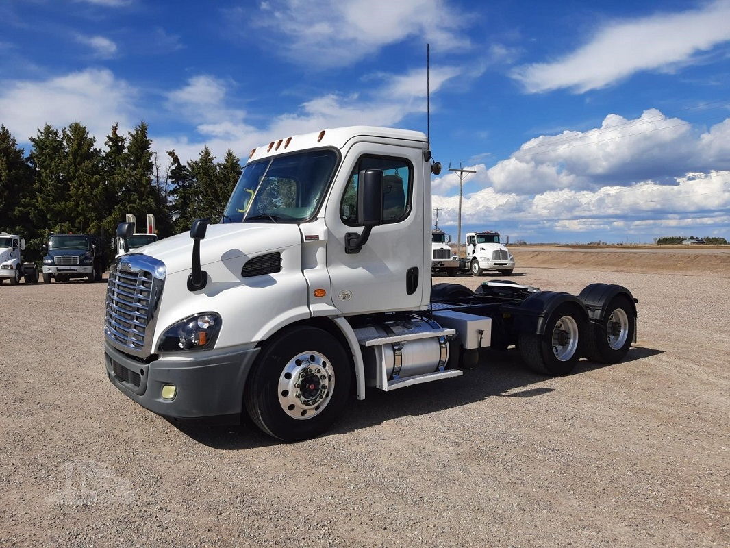 Box Truck for Sale in California on Important Details