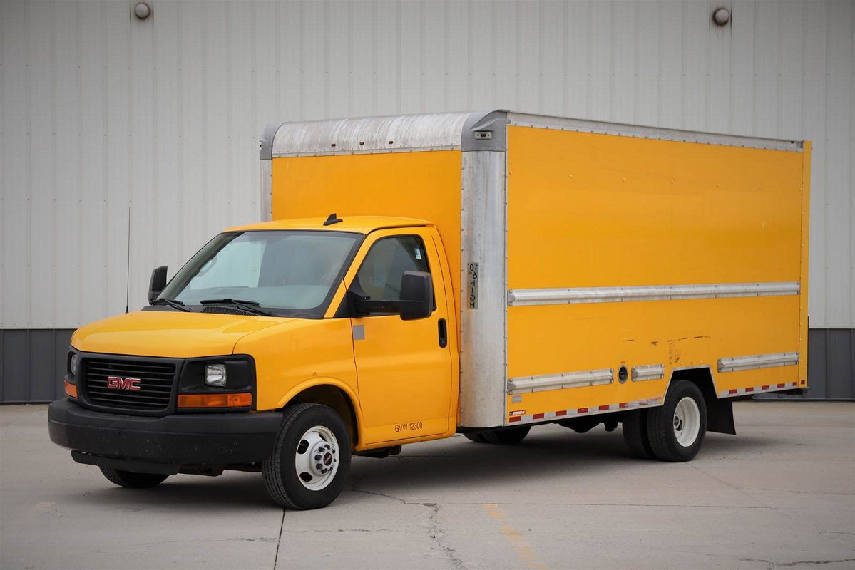 Box Truck Dealers, How to Get Lease?