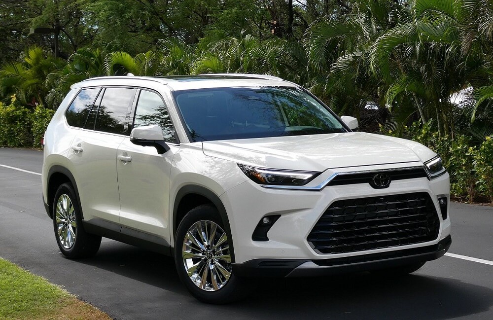Grand Highlander: The Powerful and Stylish SUV from Toyota