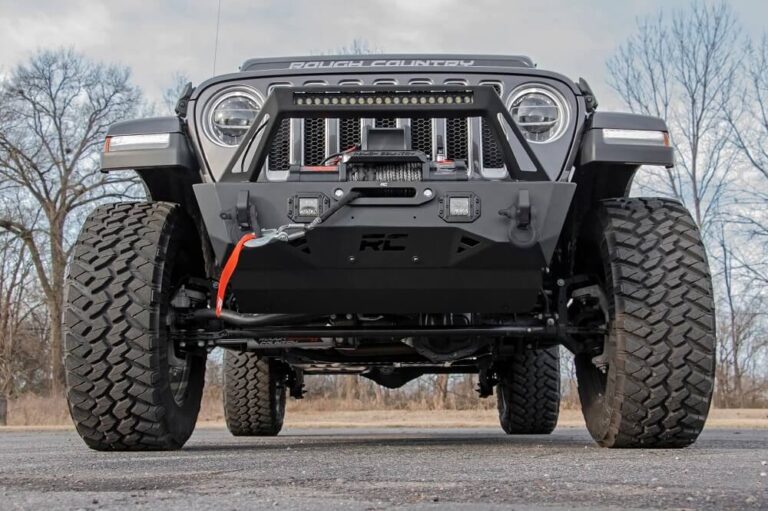 Jeep Gladiator Off-Road Bumpers: Level up Your Off-Roading Game