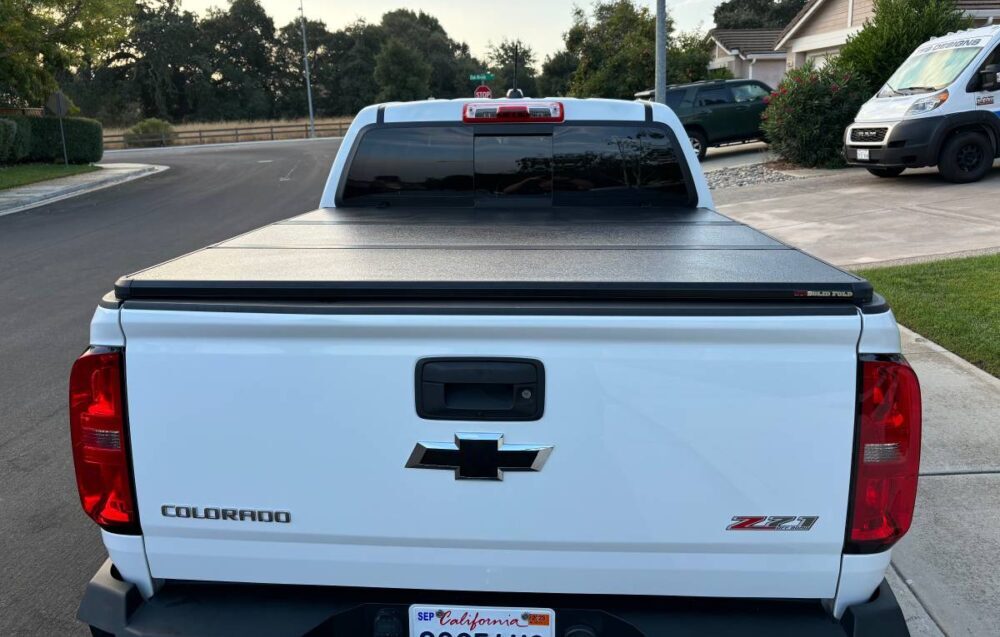 How to Choose the Perfect Used Bed Covers for Trucks